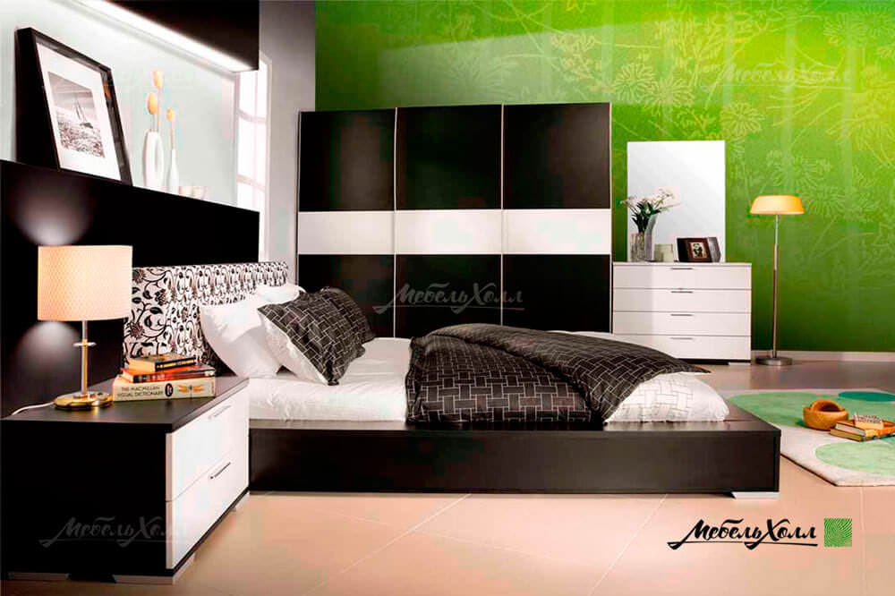 Мебель для спальни в стиле минимализм из МДФ и стекла: кровать с изголовьем, корпусный шкаф, комод и прикроватные тумбы 