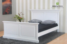 Кровать двуспальная из МДФ в белом цвете с классической фрезеровкой. В комплекте есть тумба