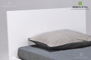 Односпальная кровать из ДСП с вместительным пространством внутри и надежными ламели из натурального дерева 